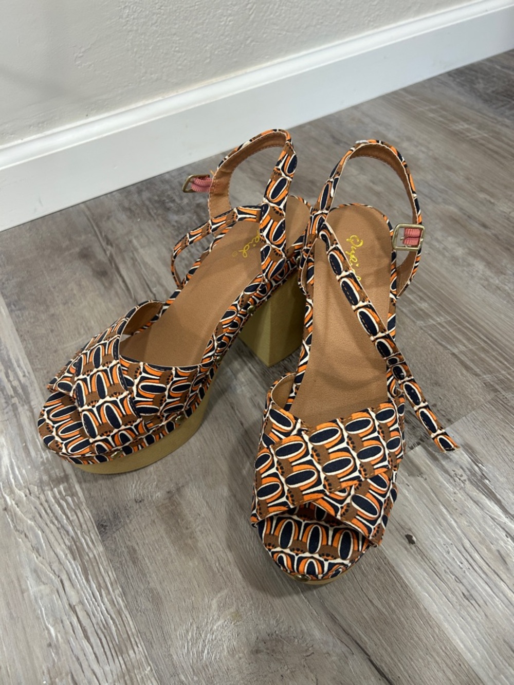 Qupid Orange and Black Patterned Platform Slingback Heels